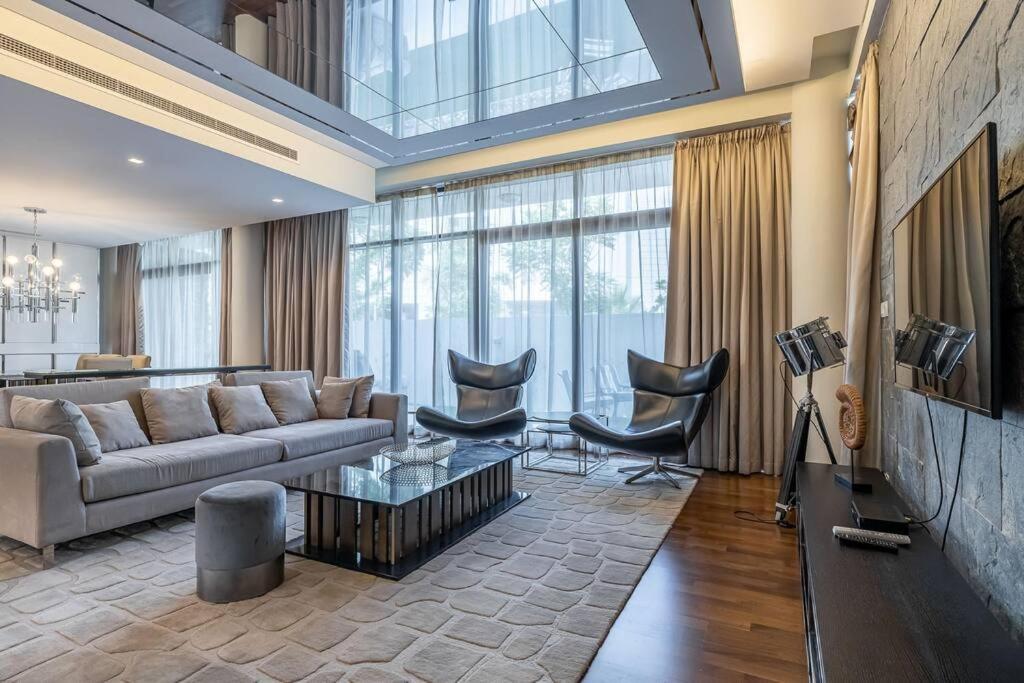 Spacious And Elegant 5Br Plus Maids Room Villa In Damac Dubaj Exteriér fotografie